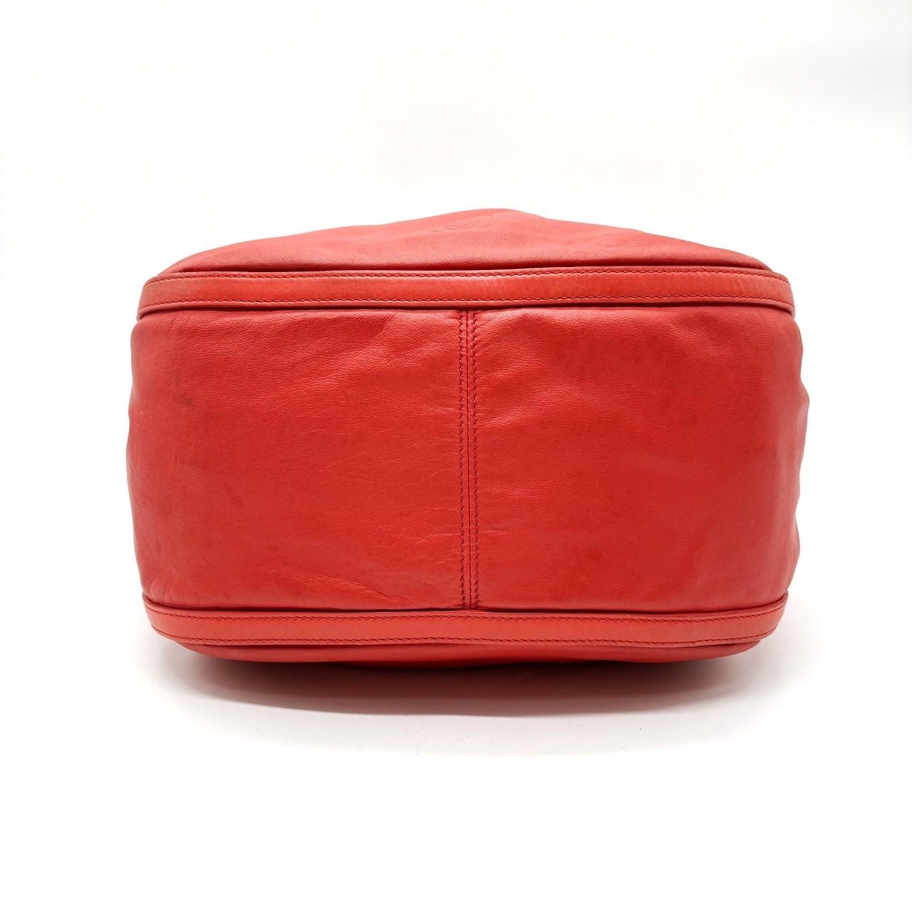 極美品✨LOEWE トートバッグ ゴールド金具 型押しレザー 赤 A4収納可 極美品✨LOEWE トートバッグ ゴールド金具 型押しレザー 赤 A4