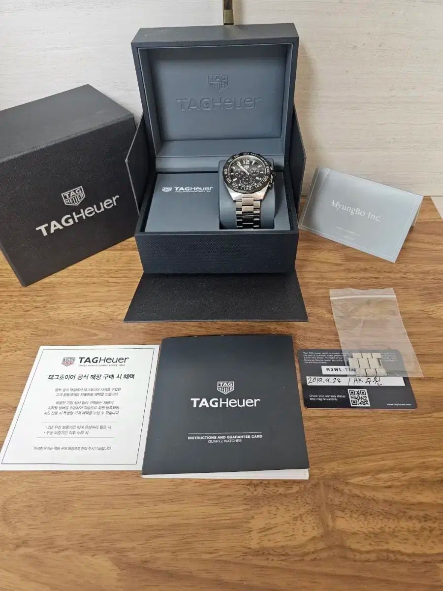 TAG Heuer タグホイヤー フォーミュラ 1 クロノグラフ クォーツ 時計 黒文字盤