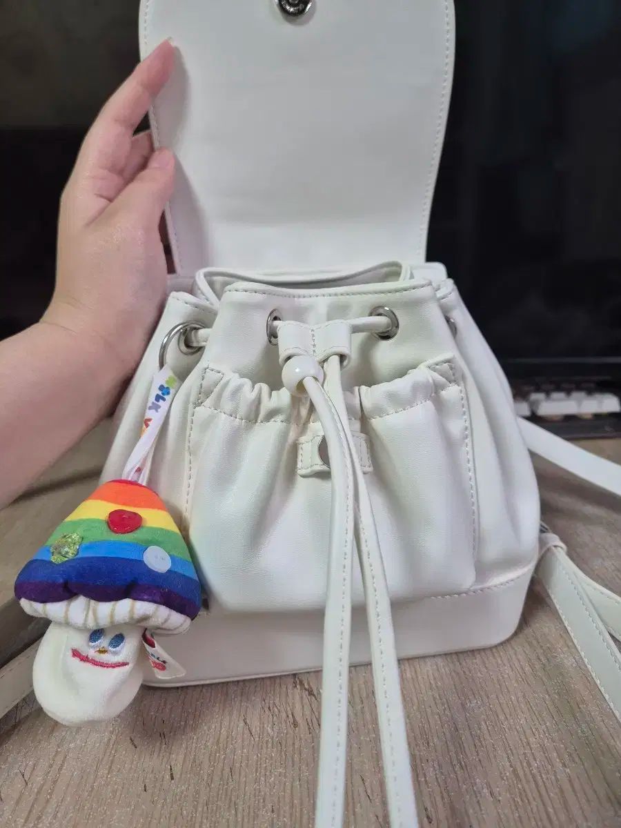 半ウォーク キュート ミニ バックパック 白 きのこ キーホルダー DECORATOM_COM_BR