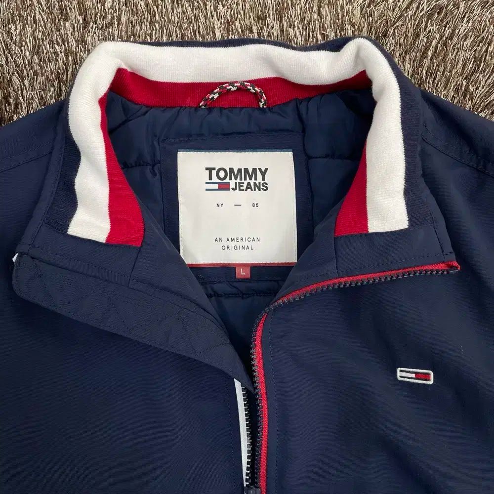 トミー ジーンズ TOMMY JEANS ネイビー Classic フラグ ブルゾン アウター L