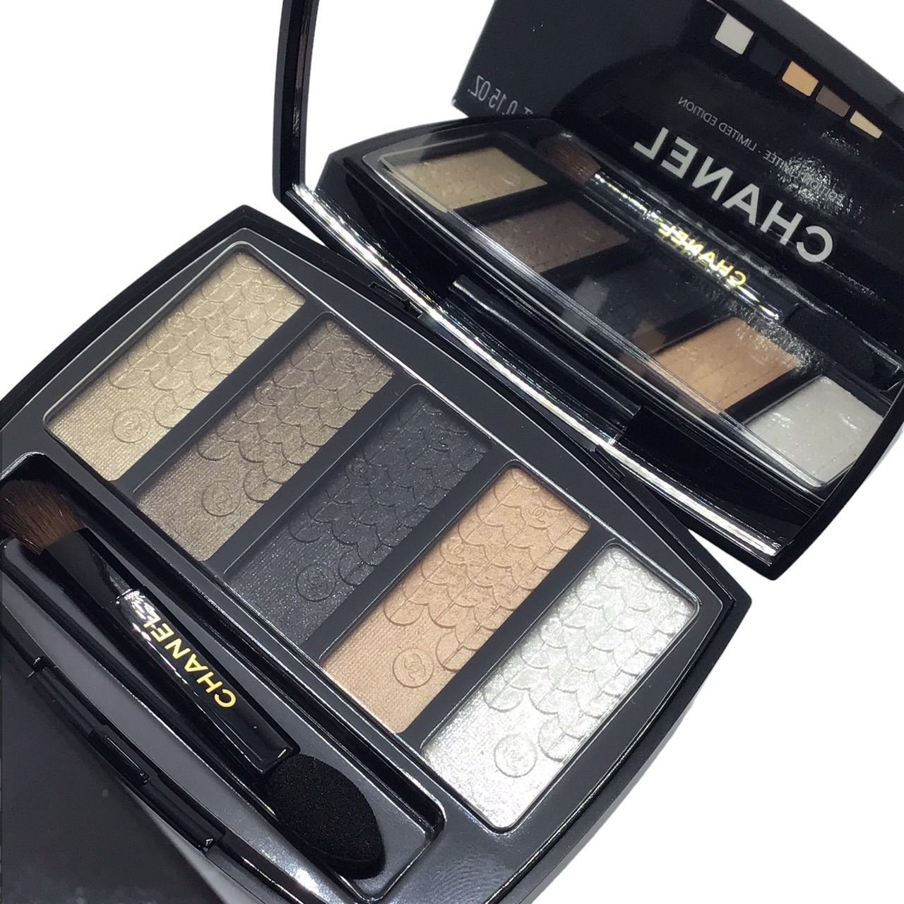 CHANEL シャネル アイシャドウ ルミエールグラフィック LUMIERE