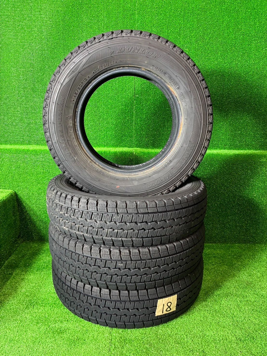 DUNLOP WINTER MAXX SV01 145|80R12 80|78N LT スタッドレス 4本セット 残溝8.78mm 2025年製
