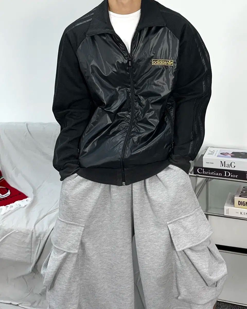 adidas アディダス ゴールド ベッケンバウアー 黒 シャイニングジャージ 105