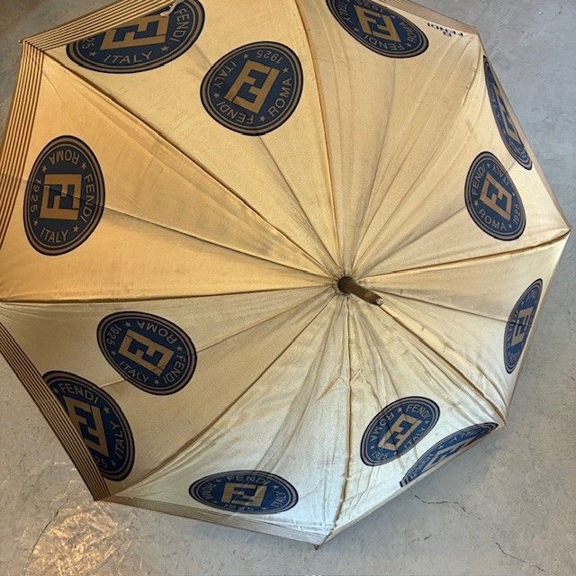 フェンディ FENDI FF柄 アンブレラ 雨傘 【露先（先端金具）一つ