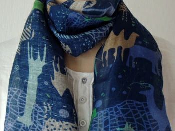 ストール リネン コットン 大判 長方形 春 夏 秋 北欧柄 おしゃれ 薄手 アジアン エスニック 動物柄 綿麻 アニマルプリント かわいい ショール レディース 青 紺色 ネイビー NV