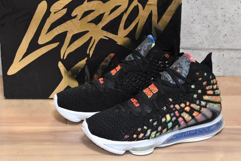 新品未使用タグ付き！NIKE LEBRON XVII JAMES GANG 新品⭐️NIKE LeBron 17 