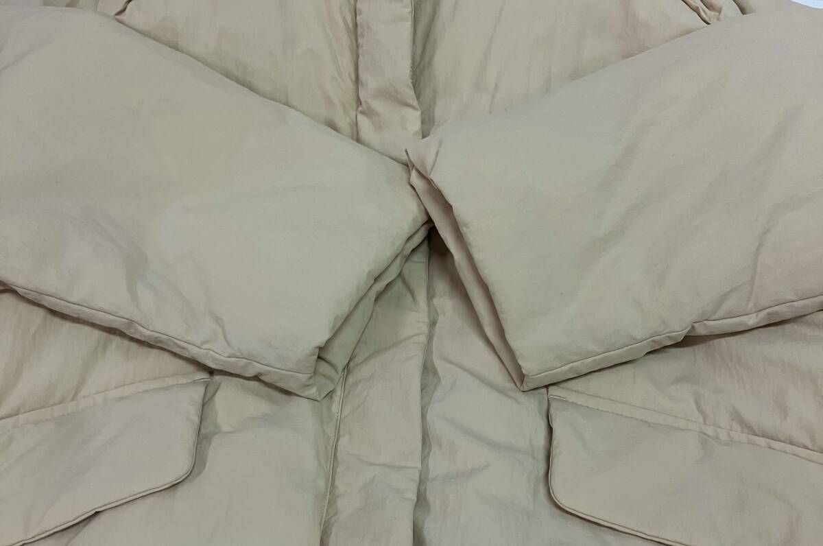 ダウンジャケット アイボリー