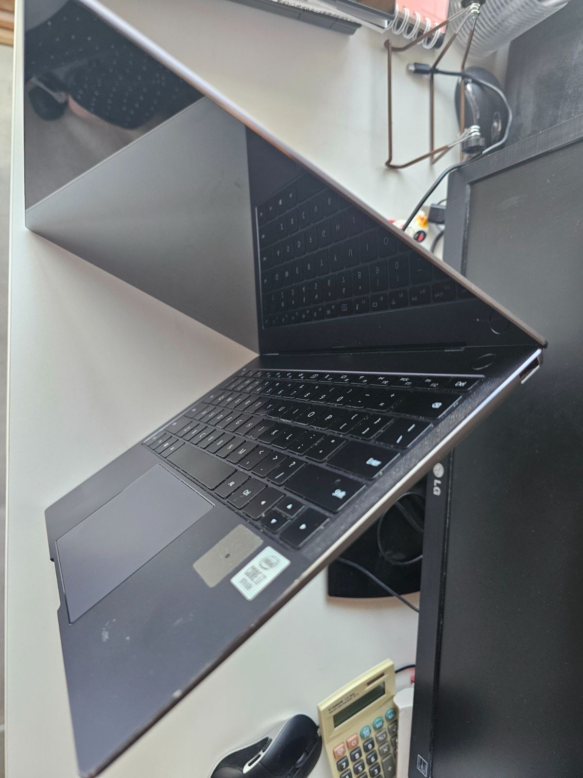 ジャンク) [BIOS確認のみ] i7-10世代 / HUAWEI ノートPC