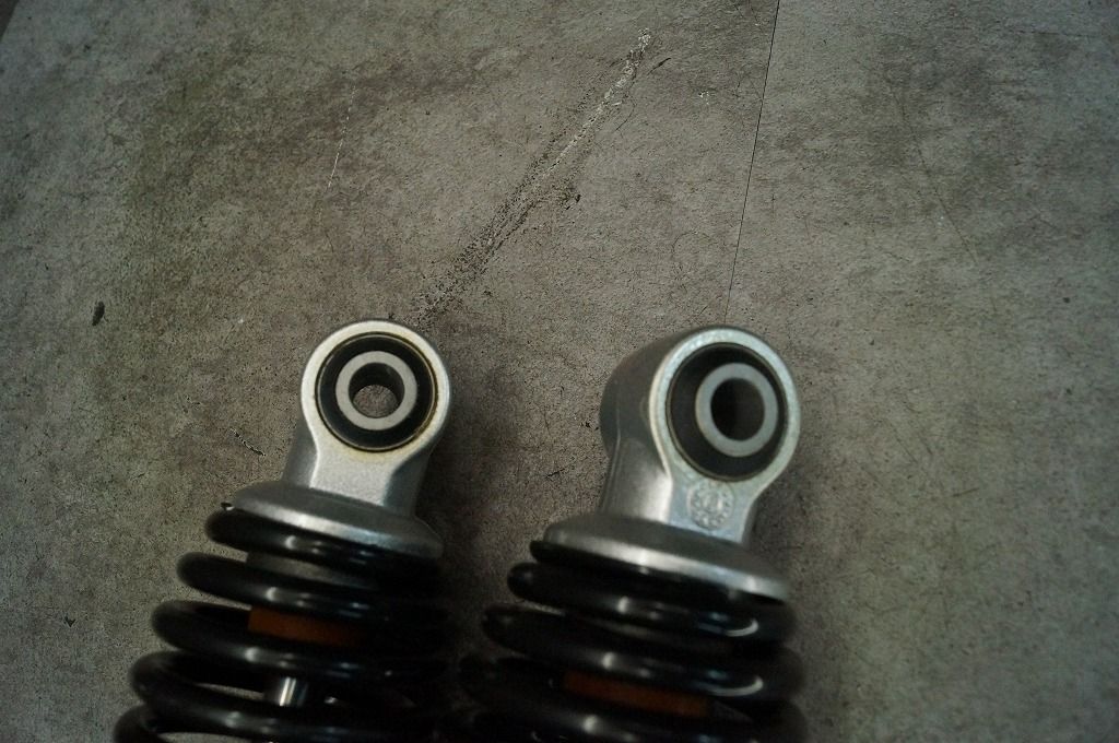 取付ピッチ440mm 黒