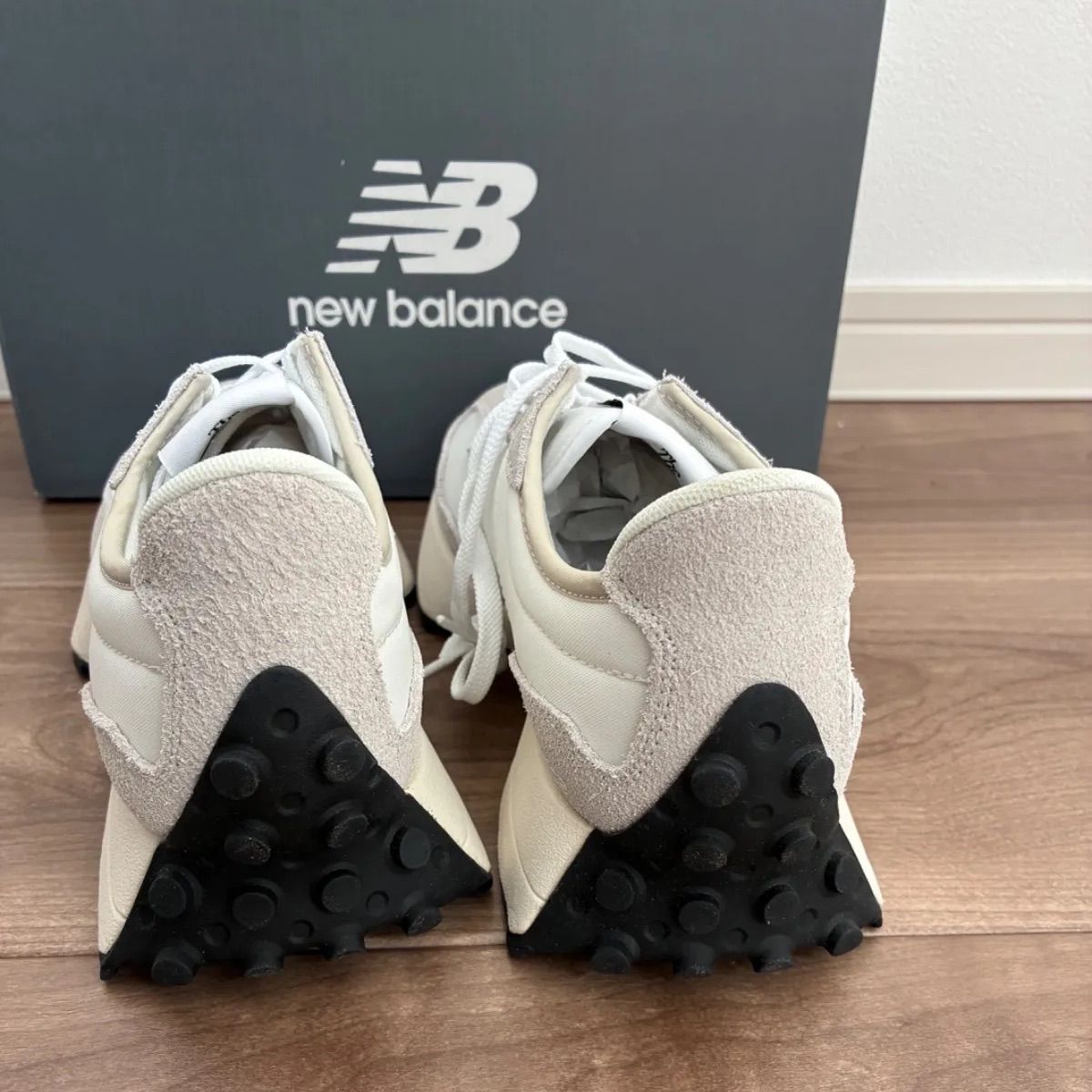 New Balance スニーカー 327 新品未使用25.5センチ 楽天市場】new balance 327（靴サイズ（cm）25.5）の通販