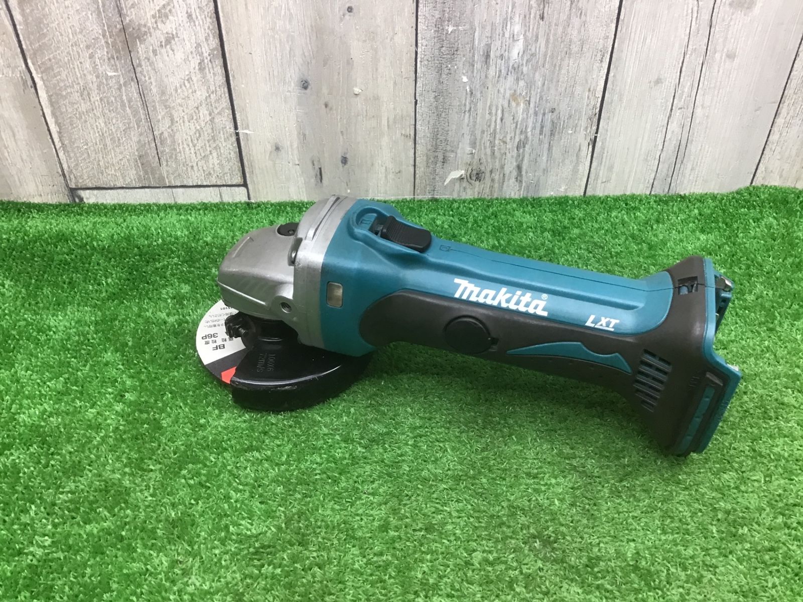 中古品】☆マキタ(makita) 100mmコードレスディスクグラインダー 中古品】☆マキタ(makita) 100mmコードレスディスクグラインダー