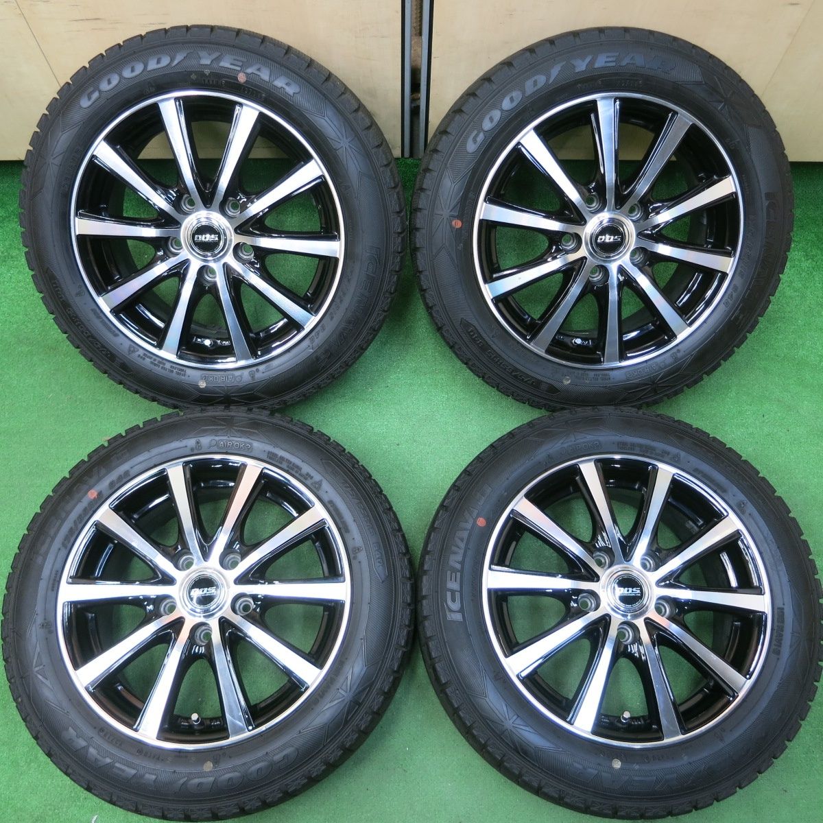 送料無料* バリ溝！キレイ！8.5分☆スタッドレス 175/65R15 