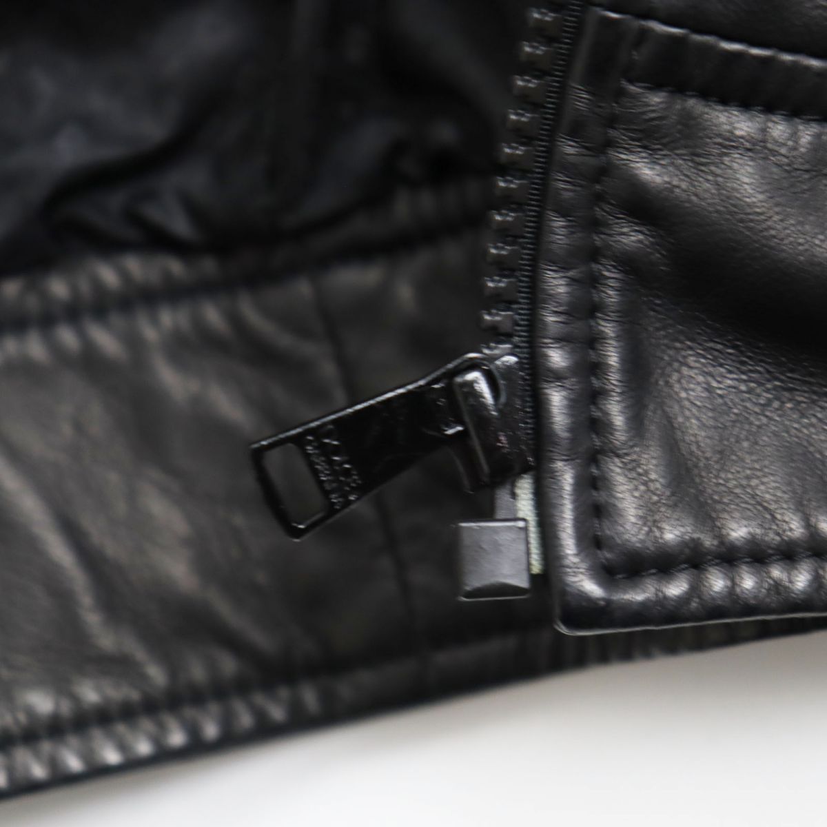 美品○黒タグ DOLCE&GABBANA ドルチェ＆ガッバーナ VENTANNI 