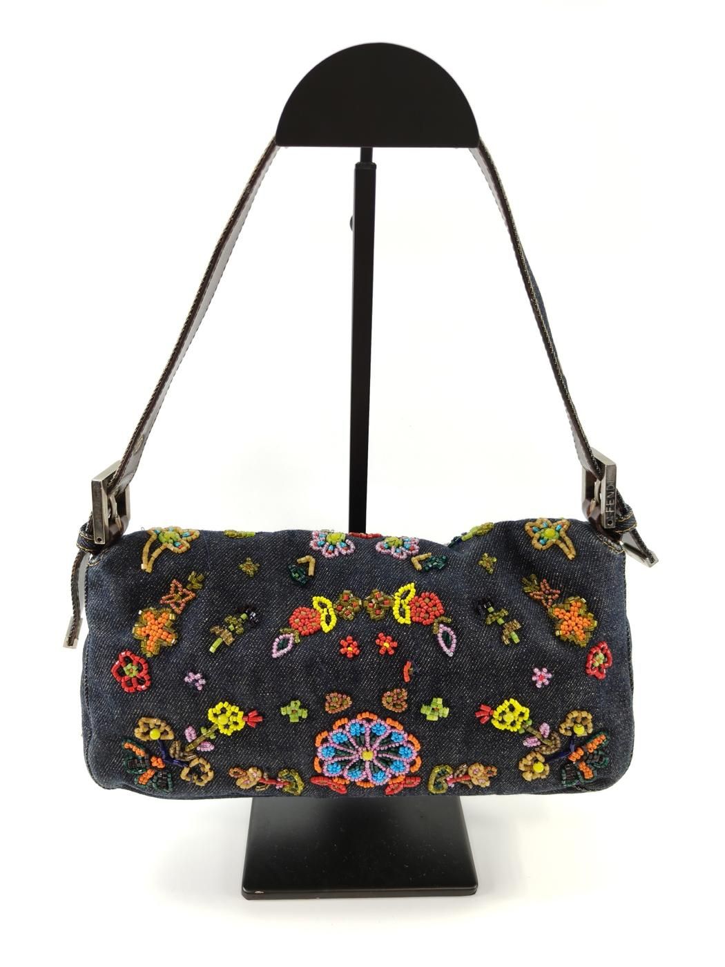 FENDI ビーズ マンマバケット ワンショルダー デニム 花柄 9661 FENDI フェンディ ビーズ刺繍 マンマバケット セミショルダー