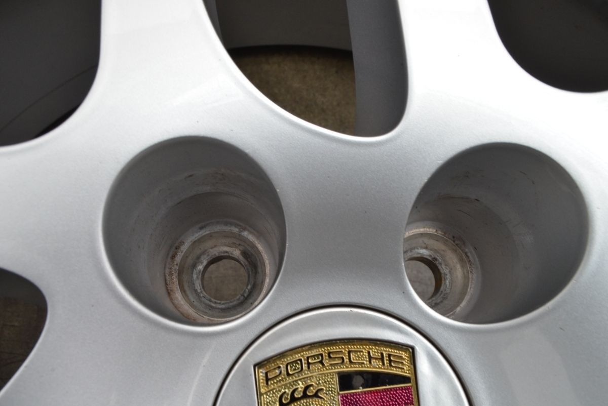 未使用級】ダンヒル ディーエイト ボディバッグ モノグラム ベージュ