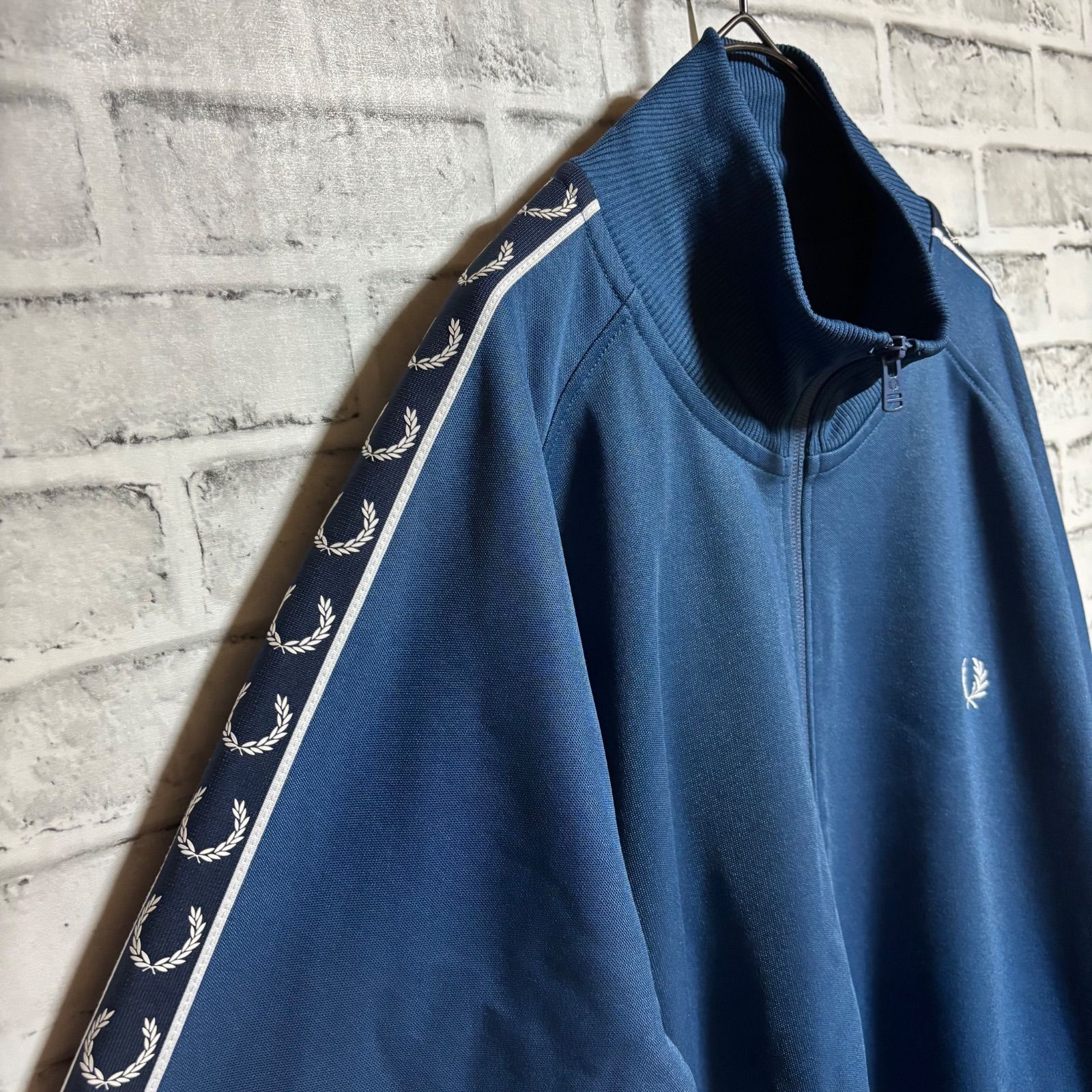 Fred Perry⭐️トラックジャケット L 刺繍/テープ月桂樹