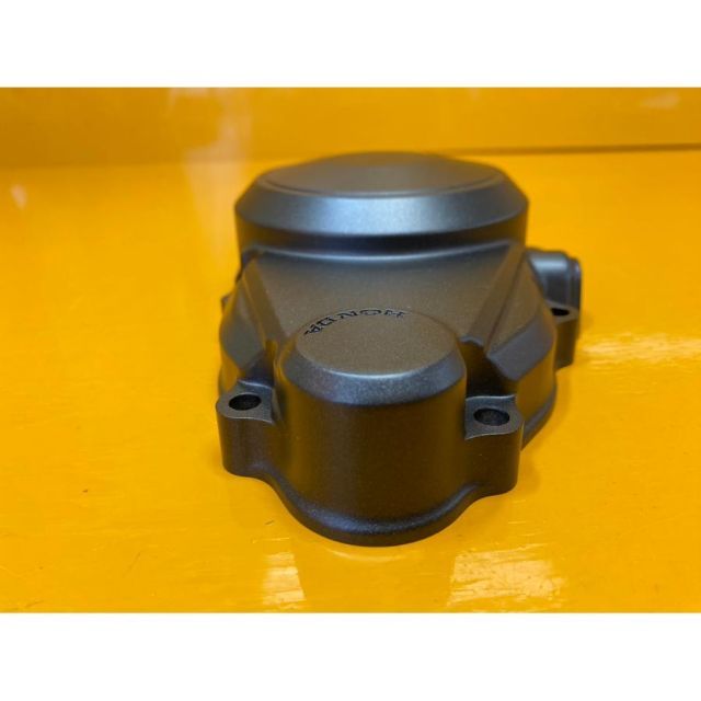 NC42 エンジンカバー