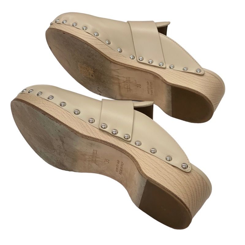 エルメス レザー カリャ ウッド スタッズ レザー ミュール ベージュ