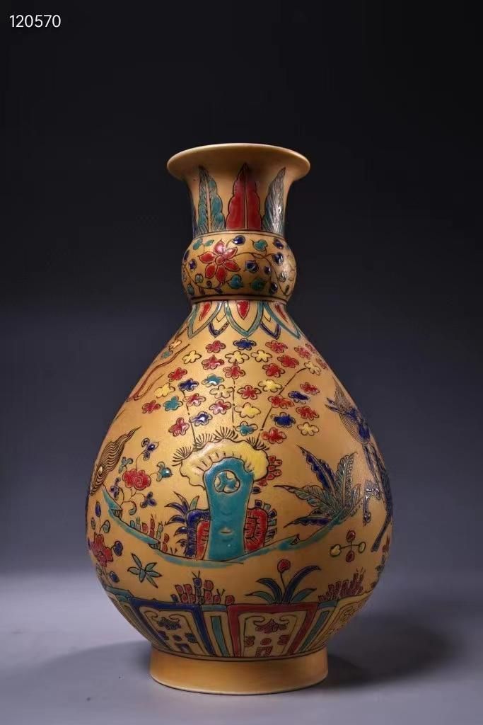 中国古美術・純手描き金陶花瓶・大明成化紋・箱付き・稀有品・ 置物・観賞瓶・文房具 中国古美術・純手描き金陶花瓶・大明成化紋・箱付き・稀有品