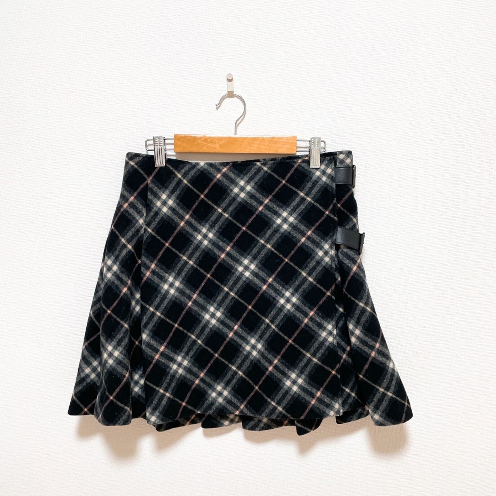 BURBERRY BLUE LABEL バーバリーブルーレーベル ノバチェック ラップスカート 巻きスカート 黒 ウール カシミヤ 牛革 ロゴ刻印 レディース 36 三陽商会 Y2K グランジ 00s