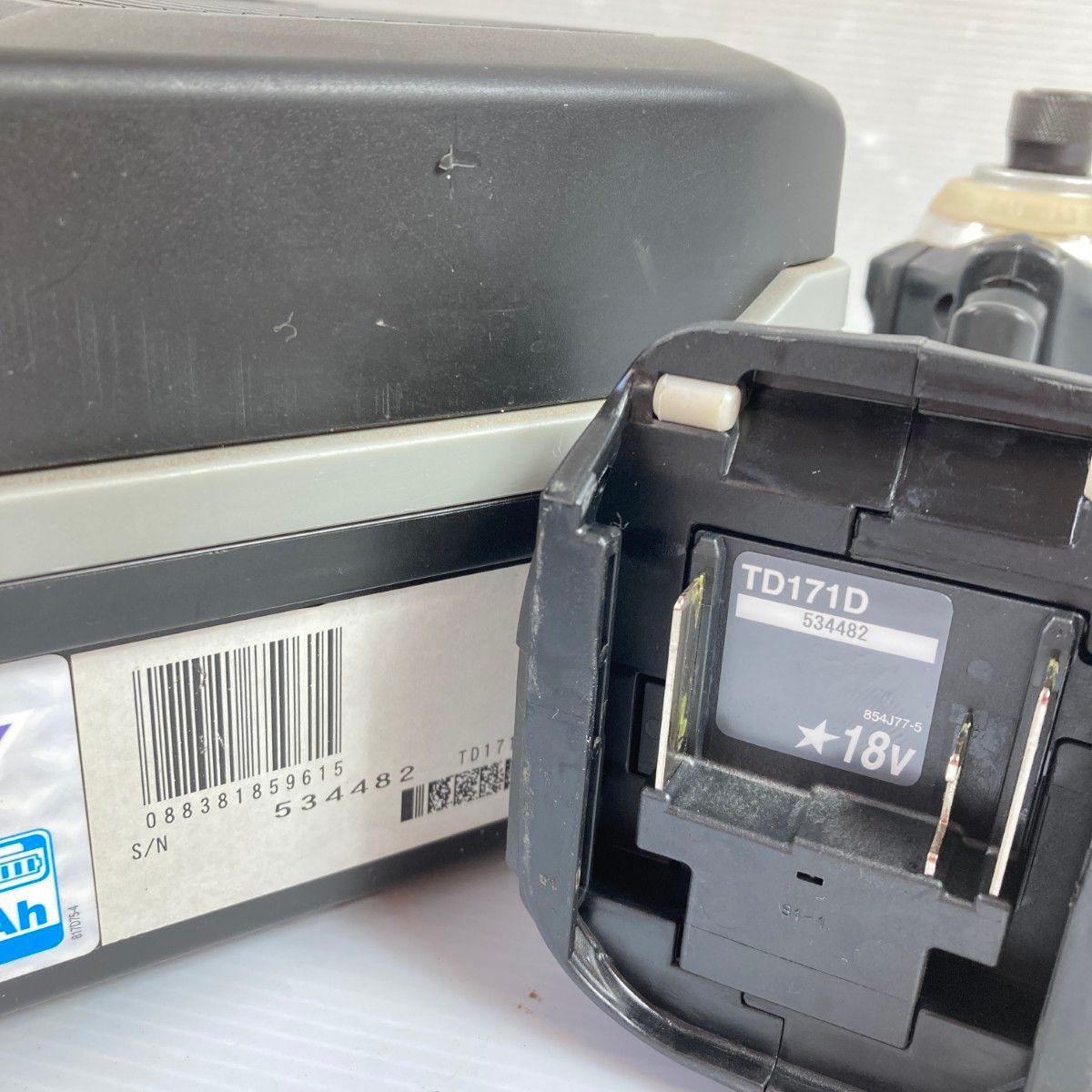 常連の ＊＊MAKITA マキタ 18V 充電式インパクトドライバ バッテリ2個 充電器 ケース付 PSEマークあり TD171DRGXB ブラック 本当にお買い得です！