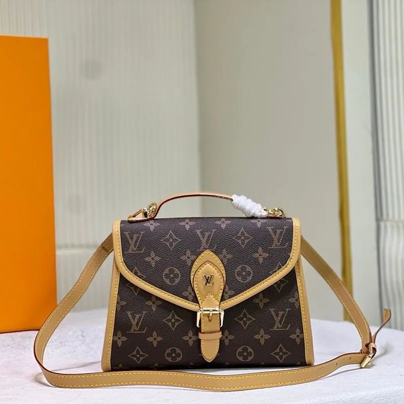 新品未使用 箱付  LOUIS VUITTON  ノベルティトートバッグ 専用ページ