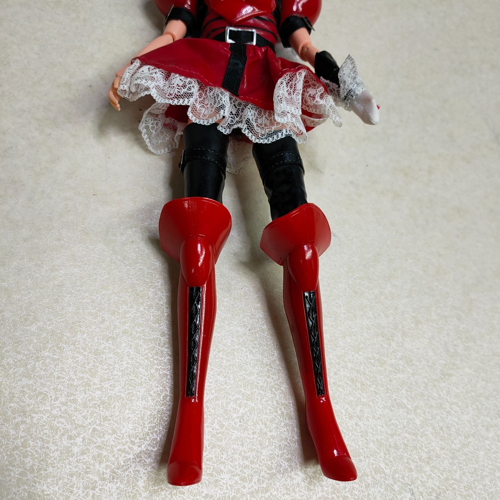 ファイティングバイパーズ　1/6サイズ　ハニー( レッドコスチューム)フィギュア ファイティングバイパーズ 1/6サイズ ハニー( レッドコスチューム