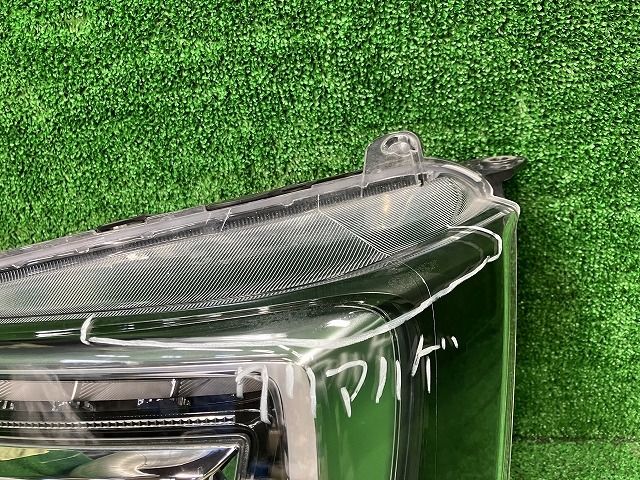 N-BOX JF4 左ヘッドランプ ヘッドライト カスタム G L ホンダセンシング スタンレー W3106 33150-TTA-J01 PB89P