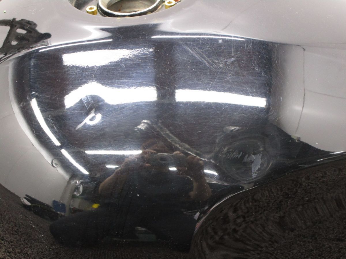 イナズマ400 ガソリンタンク A5945 GK7BA スズキ K717 INAZUMA キャブ車 BILLOVLOGS_CO_UK