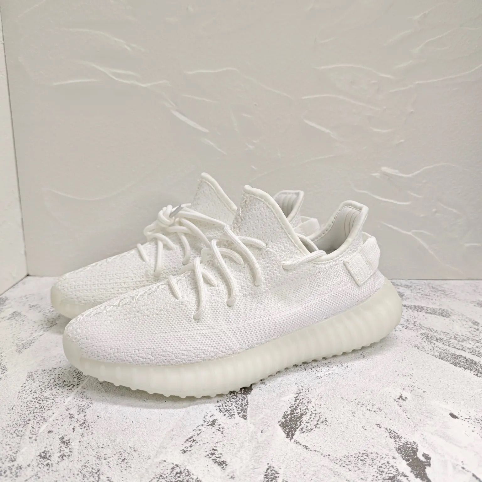 アディダス YEEZY Boost350 V2  CP9366  スニーカー