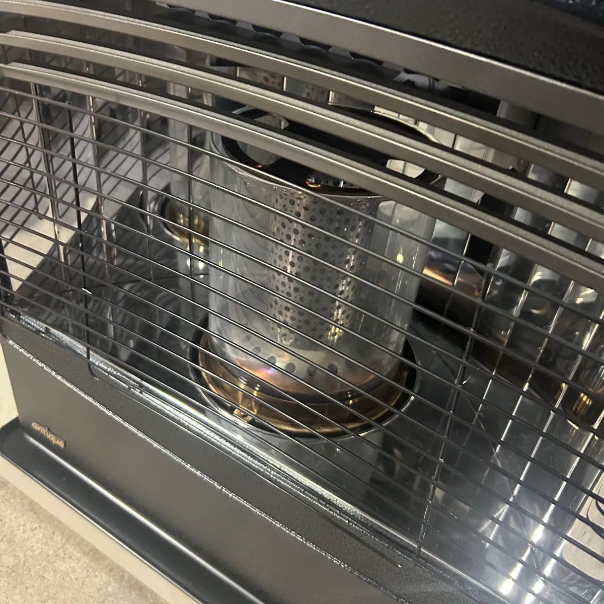 TOYOTOMI アンティークモデル 石油ファンヒーター LR-680F