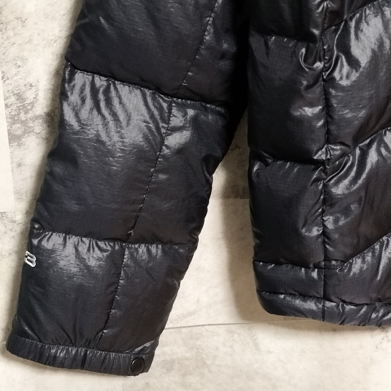 Marmot ライト ダウンジャケット M-3 Мサイズ ブラック ロゴ刺繍