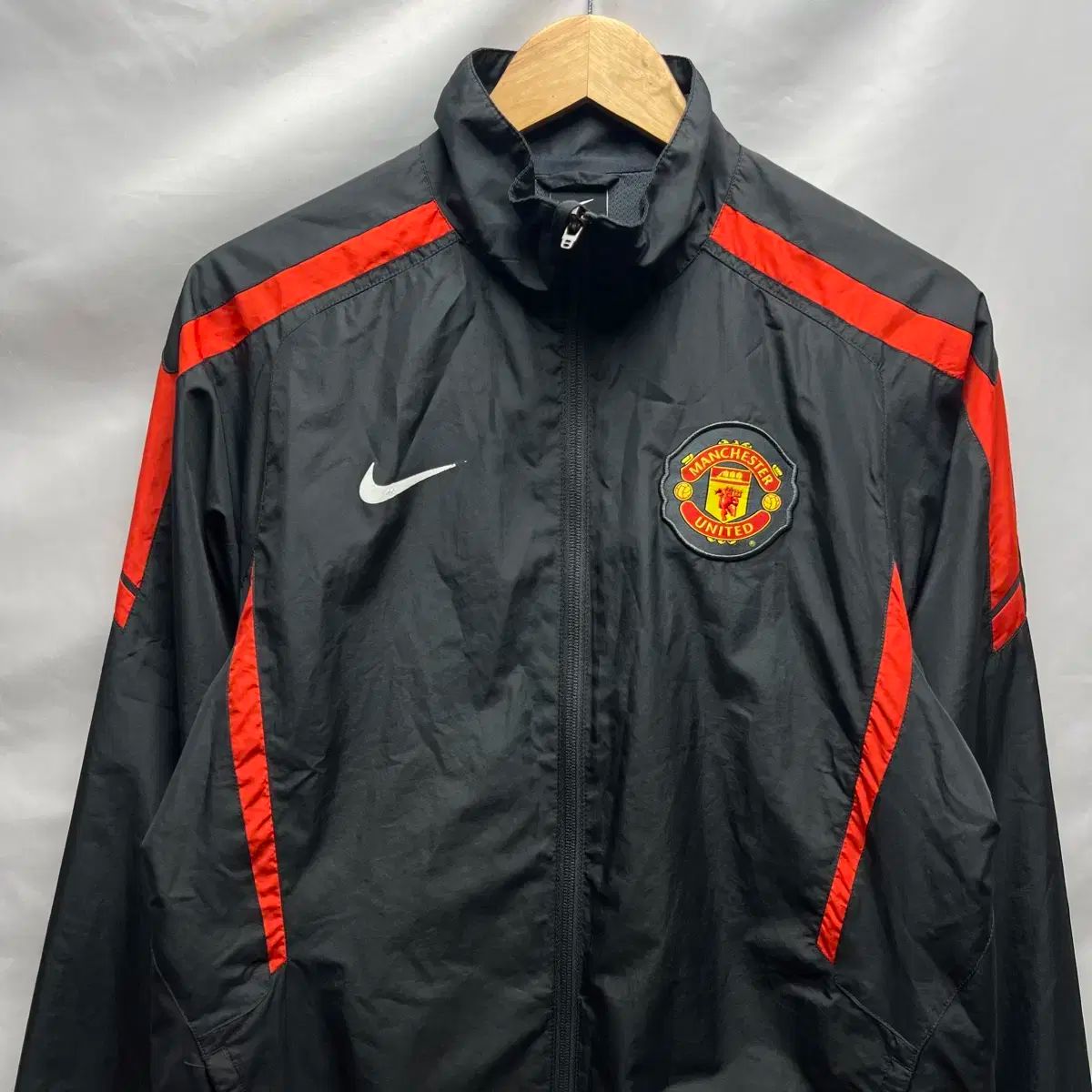 Nike Manchester United ウィンドブレーカー 楽天市場】マンチェスターユナイテッド ウインドブレーカー