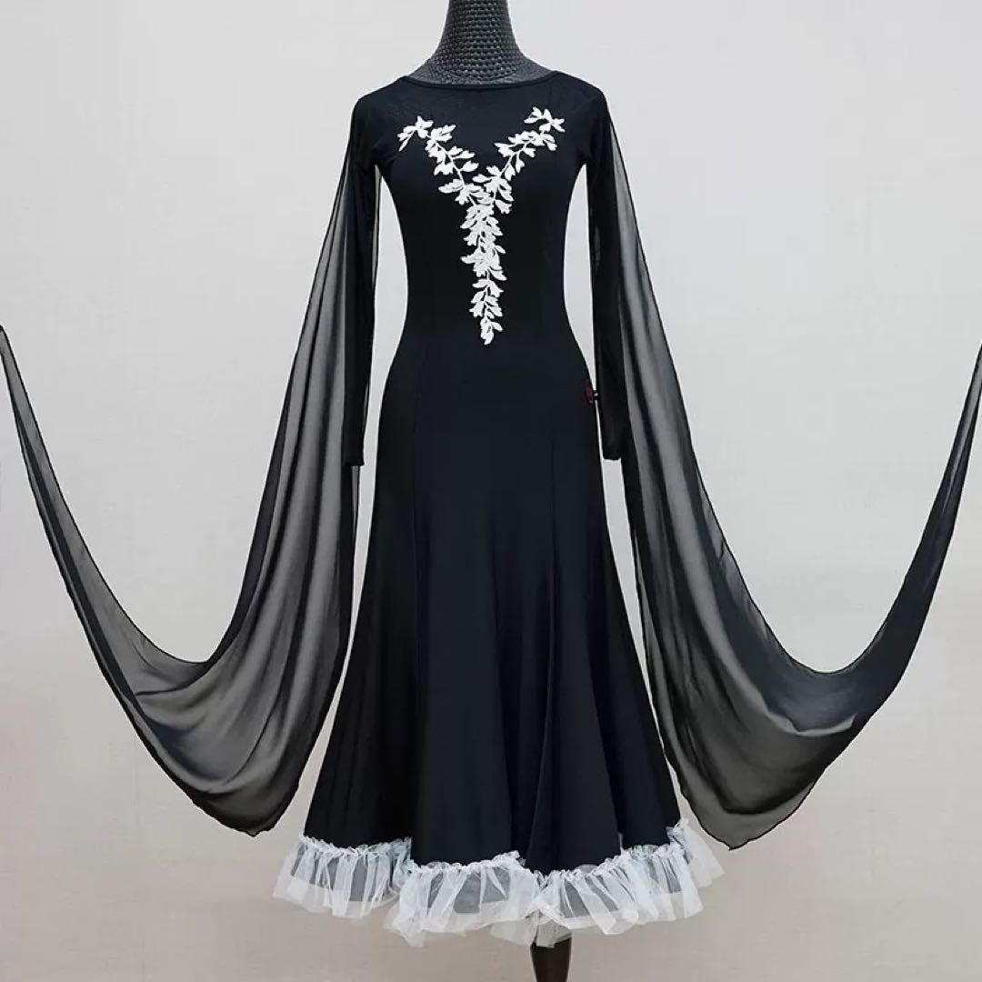 デモや競技会、ダンスパーティーにオススメ✨フロート付きスタンダードドレス❤️ 新品未使用 デモや競技会、ダンスパーティーにオススメ フロート付き