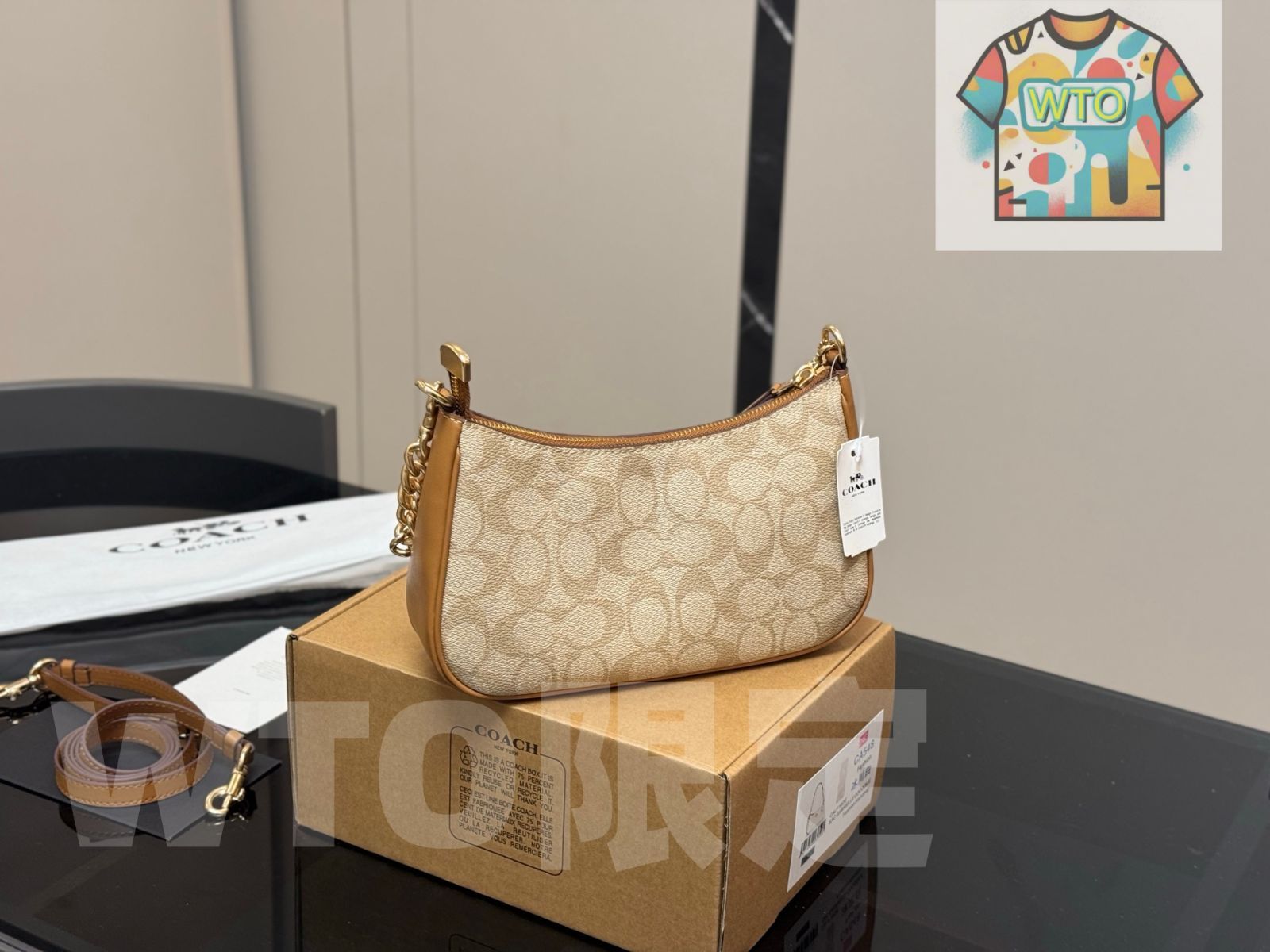 今日特価】Coach Teri Underarm Bag - コーチ テリ アンダー