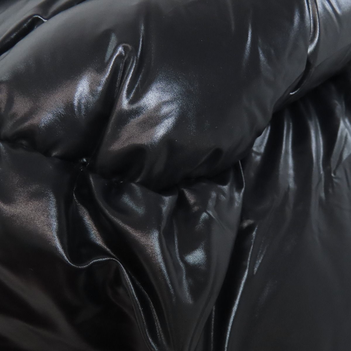 モンクレール CARADOC