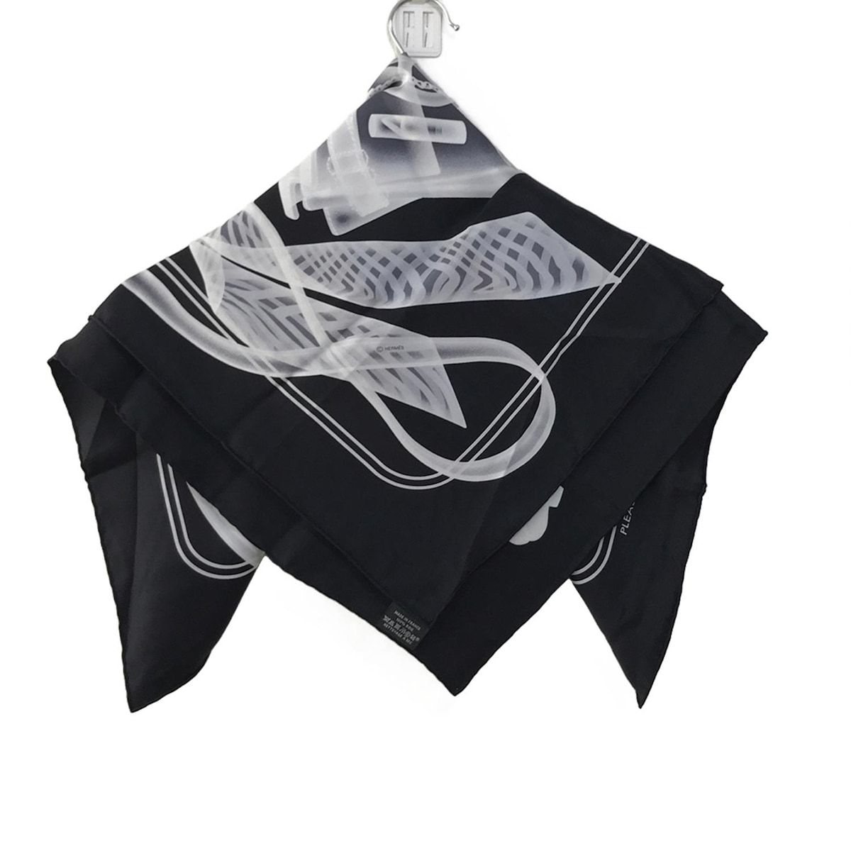 HERMES(エルメス) スカーフ美品 カレ70 黒×白×ライトグレー