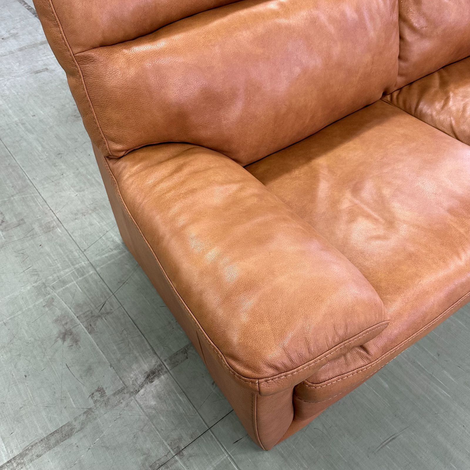 総本革ソファ 三人掛け（ニトリ・ナツッジコラボ）