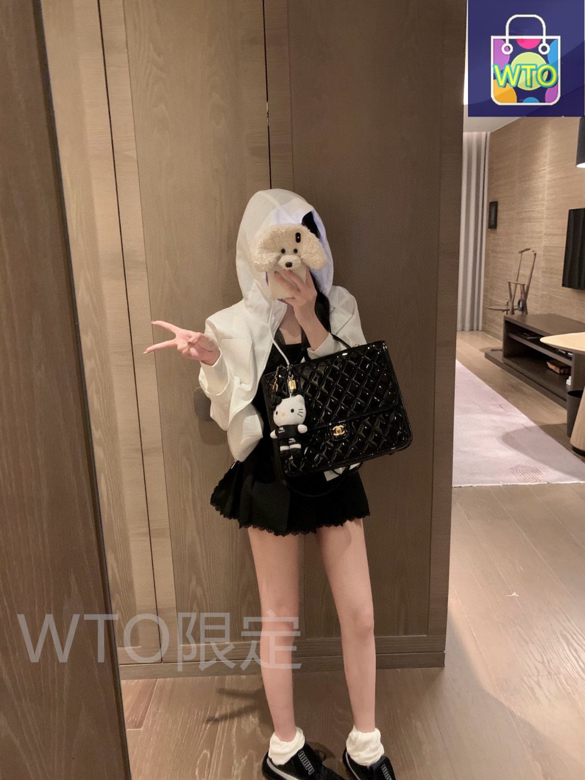  ロエベ Loewe されたプレス加工アルファベットロゴの小羊皮 子羊の皮 ポケット付き連帽ファスナーの綿麻混紡ジャケット アウター WTO輸入1 Tシャツ アパレル キャラクターグッズ