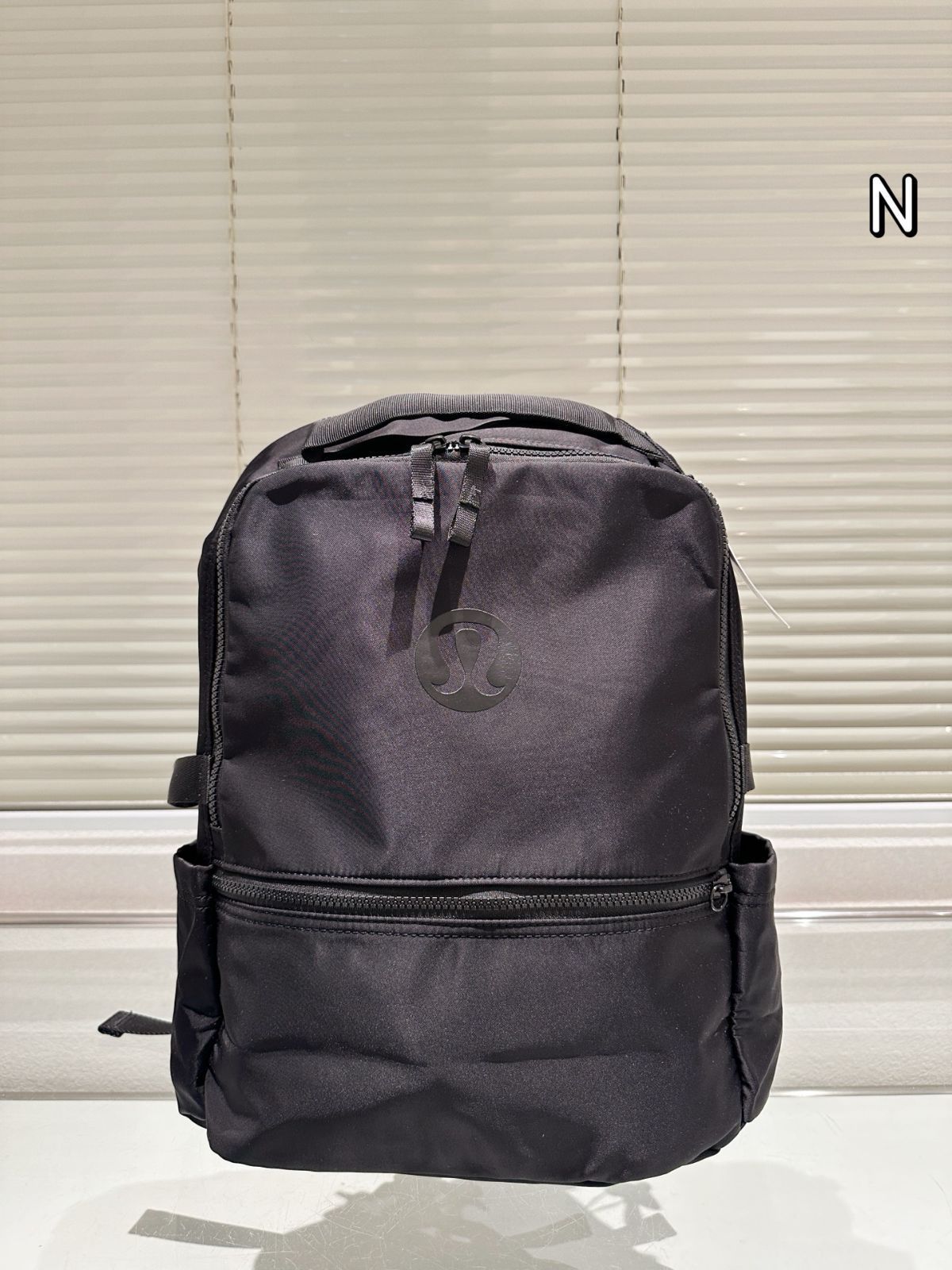 専用出品ルルレモン 今日特価】Lululemon New Crew バックパック 22L-WTO輸入1