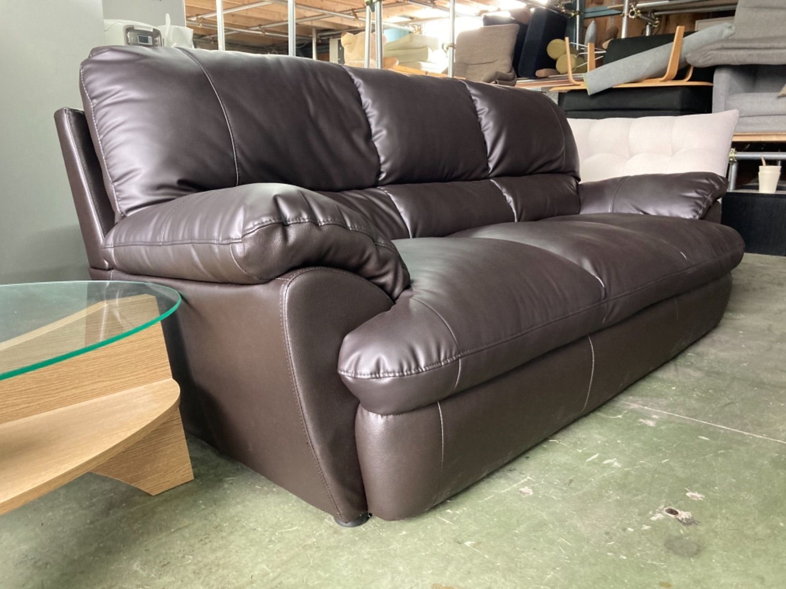 広い座面のゆったりソファ(MS01 3人掛け 肘なし Nシールド MGY) |