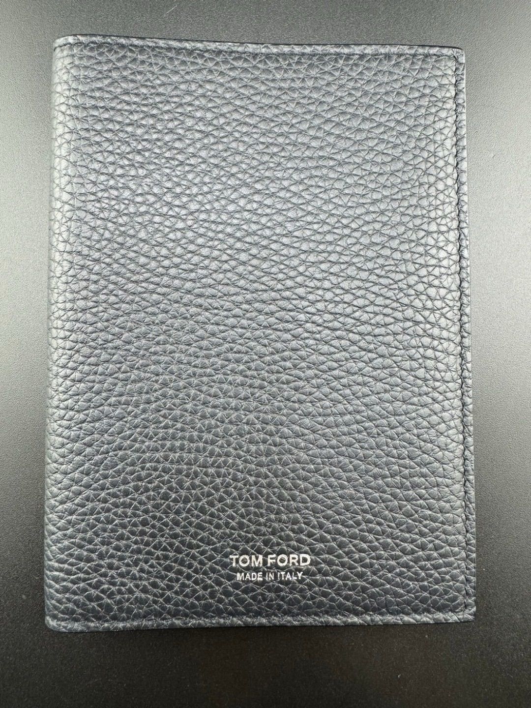 未使用品】トムフォード TOM FORD カパスポートケース カード