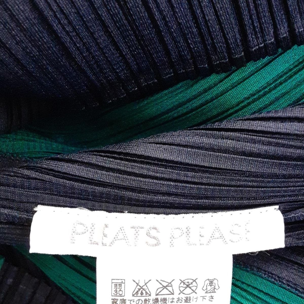 PLEATS PLEASE(プリーツプリーズ) ノースリーブカットソー サイズ3 L