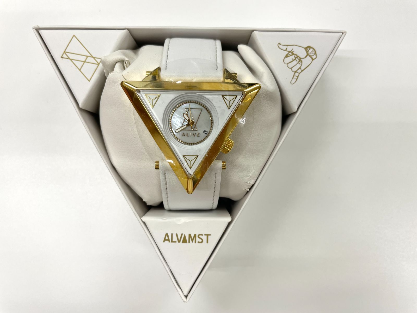 ほぼ未使用】 Alive Athletics アライブ 腕時計 ウォッチ ALVAMST 
