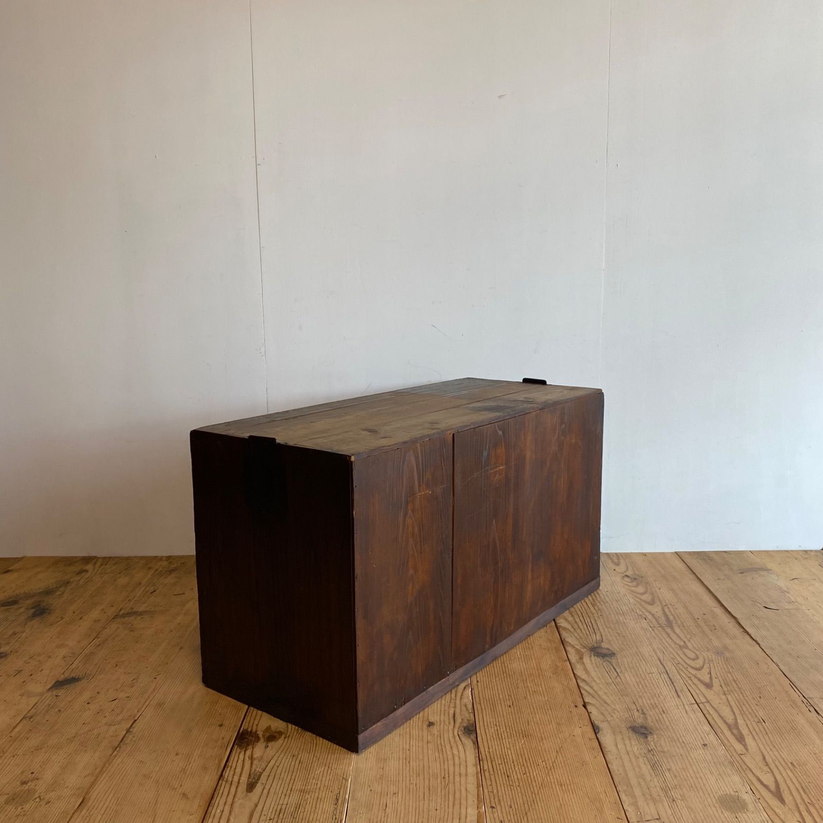 アンティーク チェスト