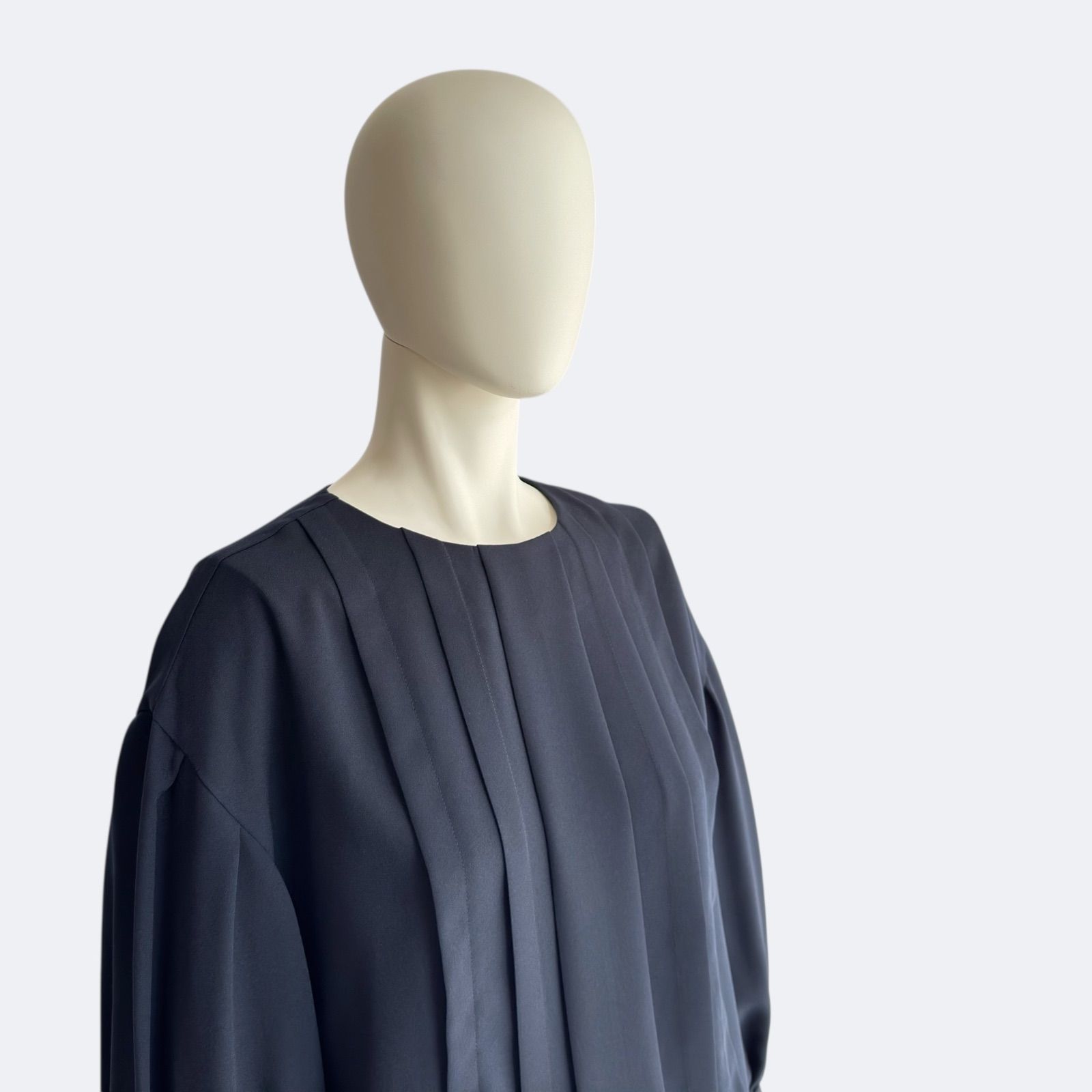 ADORE アドーア ブラウス ネイビー レディース シャツ 長袖 紺色 タック ADORE アドーア ブラウス ネイビー レディース シャツ 長袖 紺色