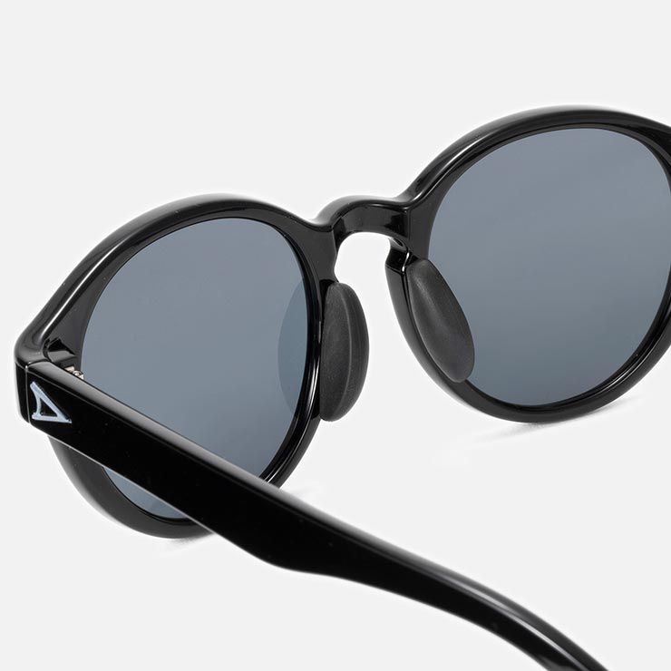 偏光レンズ サングラス