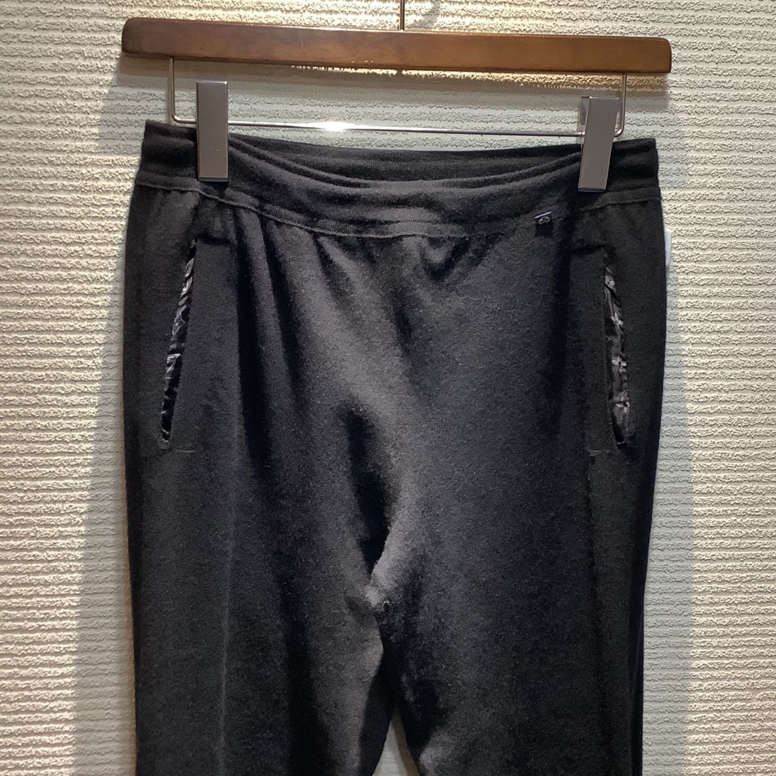 ルイヴィトン LOUISVUITTON モノグラム カシミヤニットパンツ ジョガーパンツ 黒 ブラック FEKP01 XS レディース I1024|T38