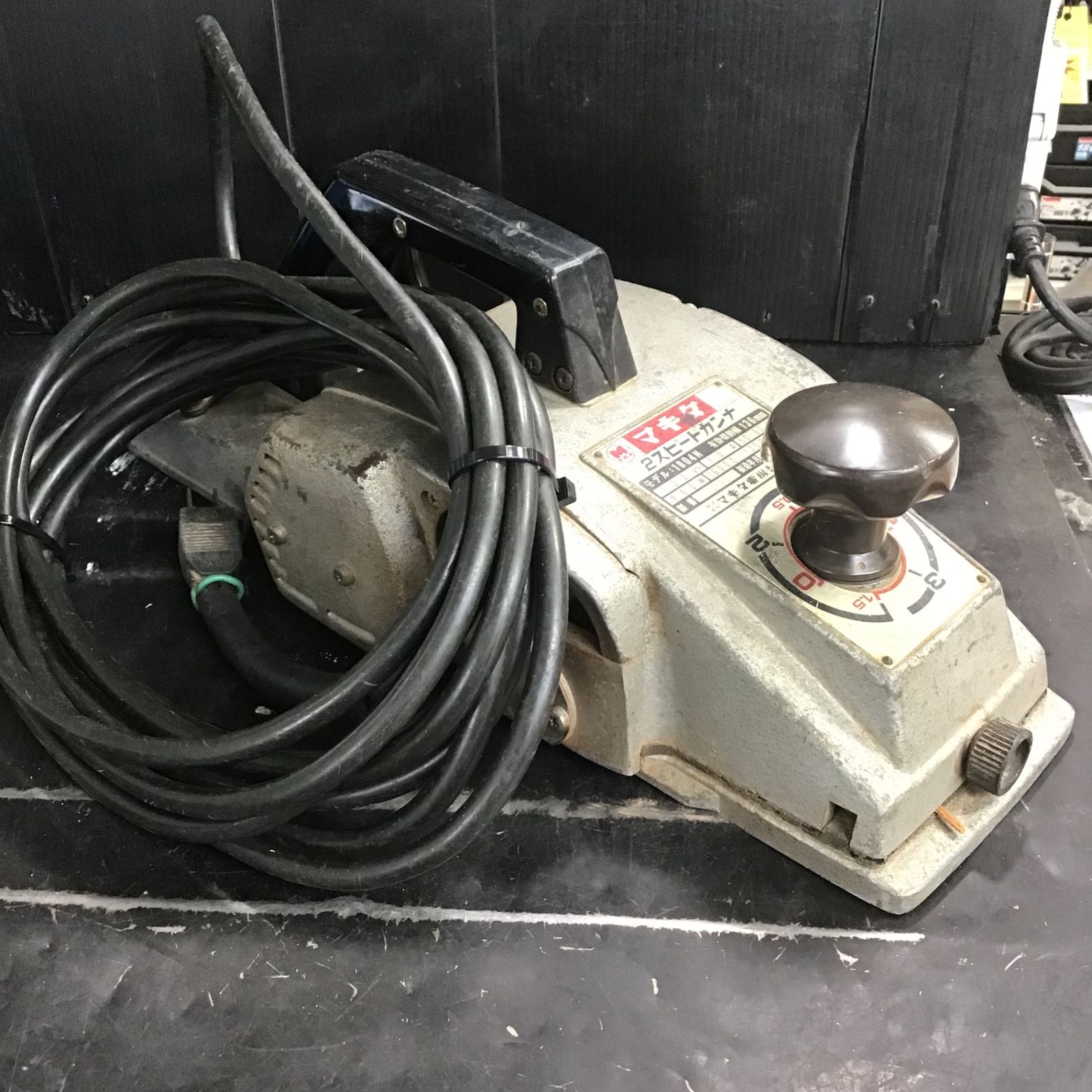 【中古品】マキタ(makita) 2スピード電気カンナ 1804N【草加店】