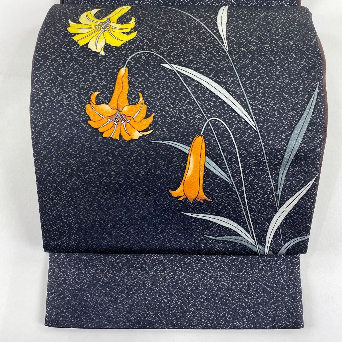 袋帯 秀品 百合 箔 墨色 お太鼓柄 正絹